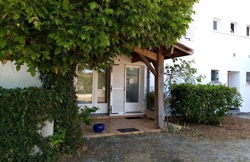 Saint-Morillon House | Gite classified 3 * From Here and Elsewhere "Outbuilding in a house region: Bordelais