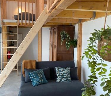 Beziers Apartment | Gite de 2 à 5p Jaccuzi sur domaine 3Ha