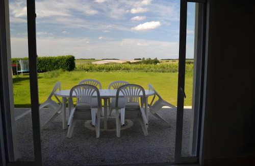 Chenac-Saint-Seurin-d'Uzet House | Gite Du Chai