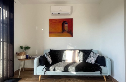 Verzeille House | Gite for 2, in the countryside, 15 minutes from the medieval town of Carcassonne