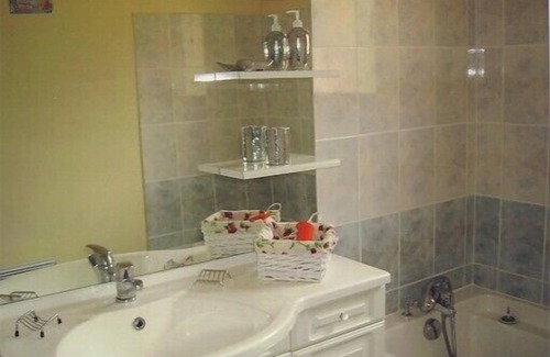 Lauzerte Cottage | Gite in Quercy Blanc with all mod cons