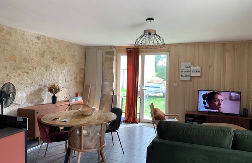 Gourdon House | Gite Indépendant 4-6 Personnes Avec Piscine Privative