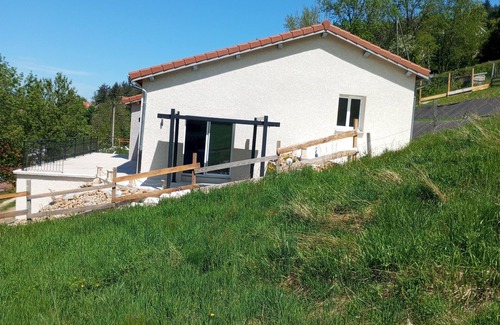 La Valla-en-Gier Villa | Gite le Bérieux, for 6 people Parc du Pilat 3 bedrooms 1 bathroom