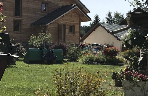 Correncon-en-Vercors House | gite "le cabanon" near the slopes and the village center