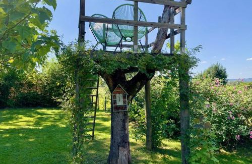 Bresse-sur-Grosne House | Gite Le Foineau - Maison avec Piscine