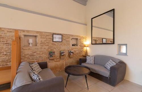 Bresse-sur-Grosne House | Gite Le Foineau - Maison avec Piscine