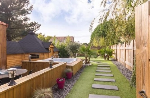 Les Moutiers-en-Retz Cottage | Gite Les Moutiers-en-Retz, 2 bedrooms, 4 persons