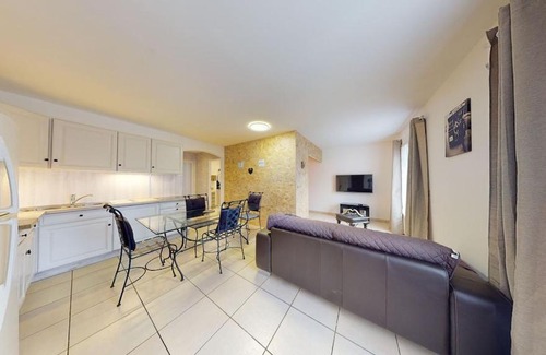 Flayosc Apartment | Gite Lou Cigalou