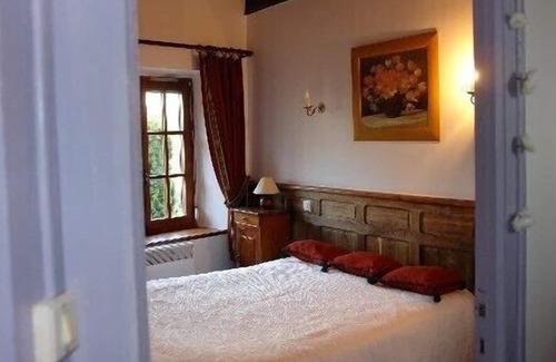 Plouegat-Moysan House | Gite of character in Britanny, peace and comfort, park, restaurant, sea 15km