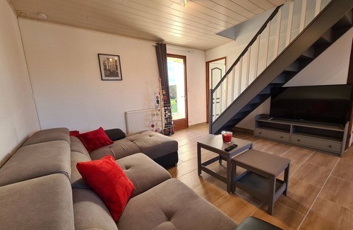 Segry Cottage | Gite Ségry, 2 bedrooms, 6 persons