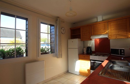 St-Aubin-des-Preaux Cottage | Gite Saint-Aubin-des-Préaux, 4 bedrooms, 6 persons