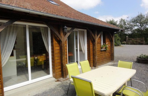 St-Aubin-des-Preaux Cottage | Gite Saint-Aubin-des-Préaux, 4 bedrooms, 6 persons