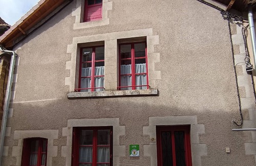 Saint-Benoit-du-Sault Cottage | Gite Saint-Benoît-du-Sault, 3 bedrooms, 6 persons