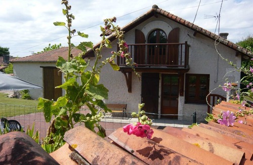 Saint-Paul-Lizonne Cottage | Gite Saint-Paul-Lizonne, 2 bedrooms, 5 persons