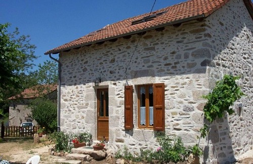 Sansac-de-Marmiesse Cottage | Gite Sansac-de-Marmiesse, 1 bedroom, 3 persons
