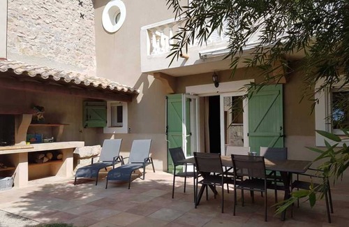 Raissac-d'Aude House | Gîte with: garden, BBQ, swimming pool, spa, tennis, gym, ideal famillel