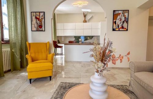 Dongo Apartment | Giulia