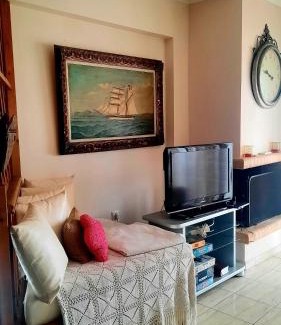 Xylokastro-Evrostina Apartment | GK Seaside Maisonette