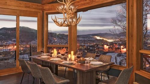 Steamboat Springs House | Glacier Lodge - West