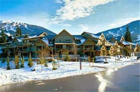 Village North Apartment | Glacier's Reach 115b