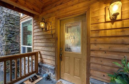 Warnick House | Glacier Springs Cabin 20 - Elegant Country Home