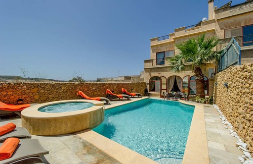 Ghasri Apartment | Gladjola Holiday Home