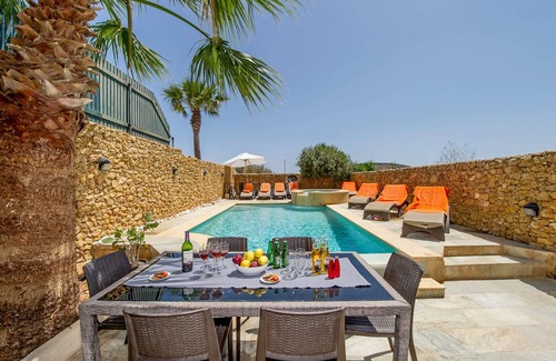 Ghasri Apartment | Gladjola Holiday Home