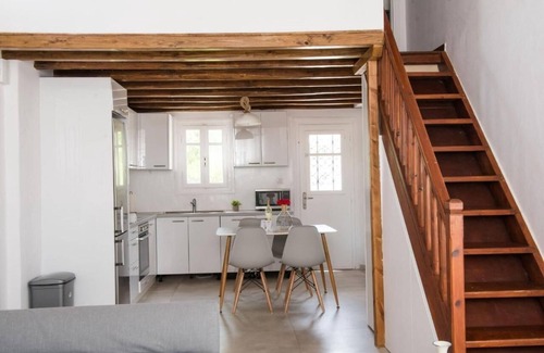 Ornos Villa | Glamorous 2BR Villa in Ornos w Sea View