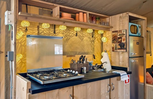 Wears Valley RV Rental | Glamp Near GSMNP|Heat|AC|WiFi|Pet Friendly Conveniently Located