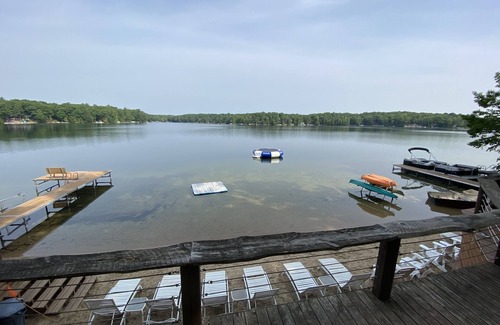 Mayfield House | Glamping at its best-40 ft RV w/full amenities on all-sports lake Traverse City