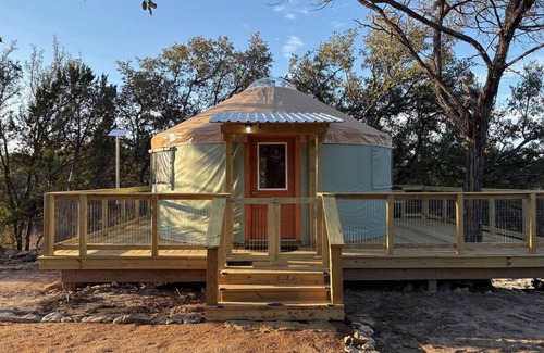 Gatesville Cabin | Glamping Escape in Coryell County, Rustic Hill Country Glamping
