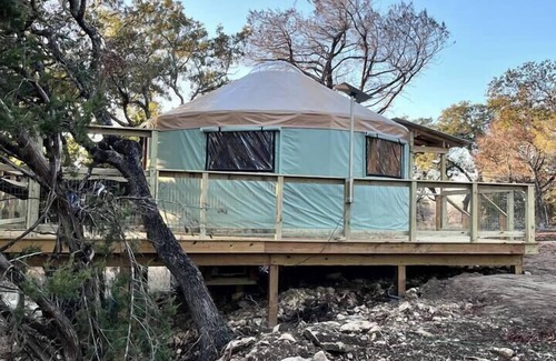 Gatesville Cabin | Glamping Escape in Coryell County, Rustic Hill Country Glamping
