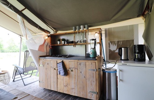 Twijzel House | Glamping in Friesland with friends