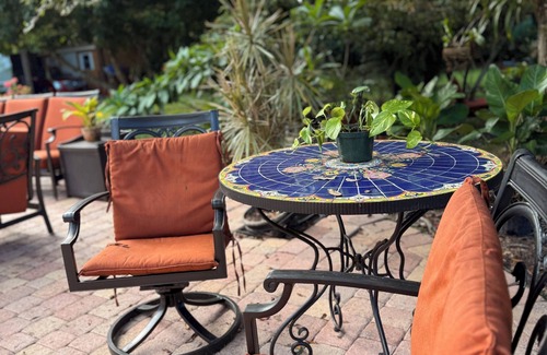 Homestead Apartment | Glamping Miami Farm area RV friendly between Kendall and Key Largo hookup ready!
