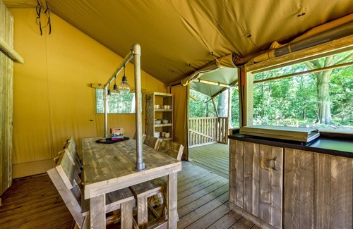 Municipality of Dalfsen House | Glamping Tent in Tranquil Park
