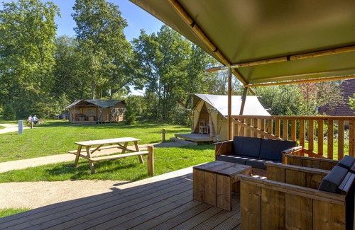 Municipality of Dalfsen House | Glamping tent with kitchen near Zwolle