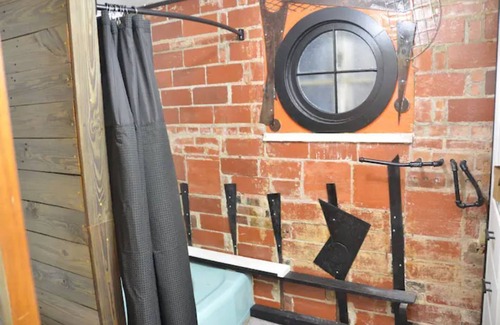 Pittsburg Apartment | Glass Loft - Spacious 2 bedroom downtown loft