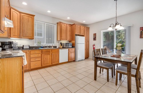 Glen Ellen House | Glen Ellen Retreat #2 King Beds