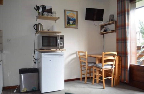 Bourg-Saint-Maurice Apartment | Glieres Bourg Saint Maurice studio with pool