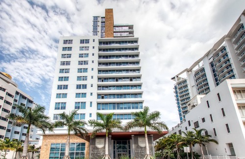 North Beach Apartment | Global Luxury Suites at Monte Carlo