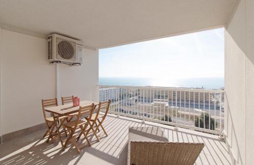 Canet de Berenguer Apartment | Global Properties, Apartamento de 2 habitaciones con terraza y vistas al mar
