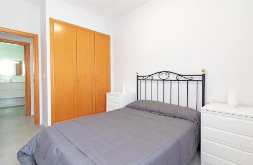Canet de Berenguer Apartment | Global Properties, Apartamento con gran terraza en la playa de Canet