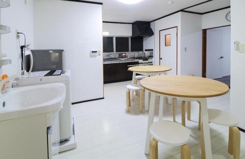Minamiizu Apartment | GLOCE 南伊豆アウトドアベースキャンプ(ゲストハウス)