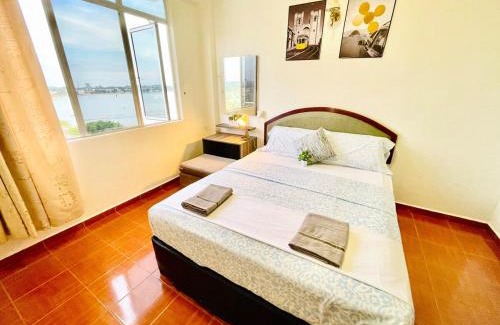 Taman Tanjung Apartment | GloryBeachResort2BedroomWifiNetflixFreeparking