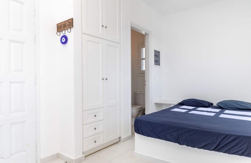 Naxos Apartment | Glyfada Studio