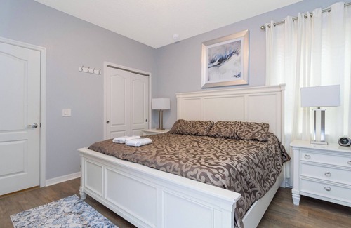 Four Corners Resort | Go!#25 - WINDSOR - Six Bedroom Resort, Sleeps 14