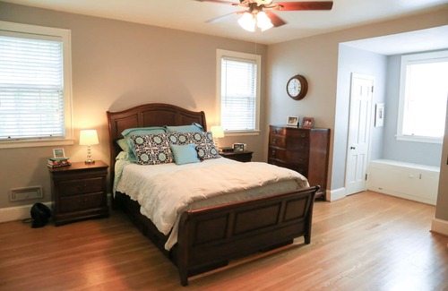 Clemson House | Go to Death Valley, on Lake Hartwell!