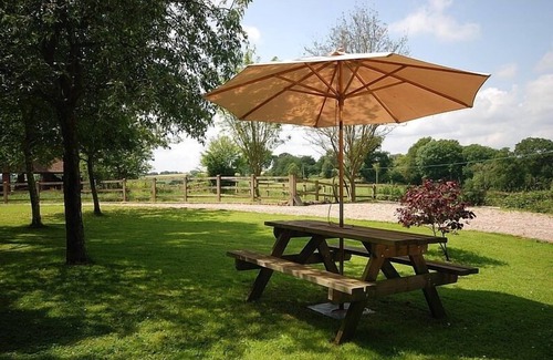 Boraston Cottage | Gold Award, 4* Property in Beautiful, Rural Shropshire Countryside
