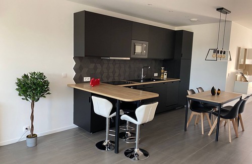 Villejust Apartment | Gold Cocoon T3 74m2 Proche Centre Ville
