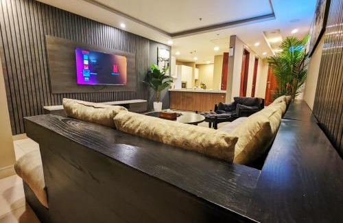 Lahore Apartment | Gold Crest Mall Luxury One Bedroom Apartment DHA Lahore